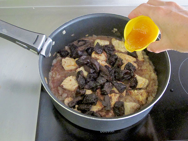 Receta infantil de tajine con ciruelas paso 11