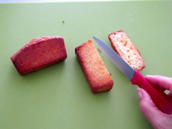 Receta infantil de tarta con forma de rayuela paso 7