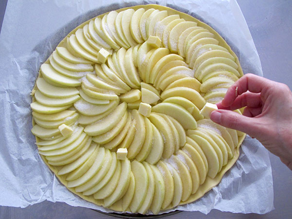 Receta infantil de tarta de manzana fácil y rápida paso 7