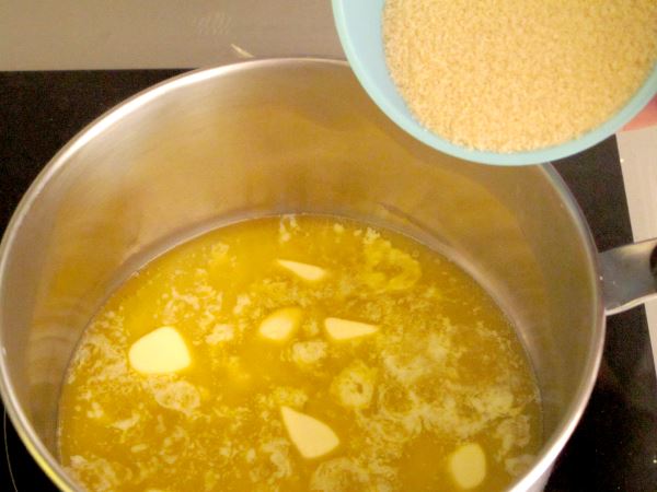 Receta infantil de tarta de plátano y caramelo paso 2