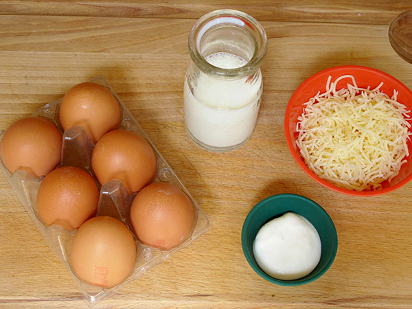 Receta infantil de tortilla de queso paso 1