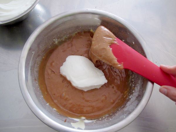 Receta de pastel de chocolate sin mantequilla paso 10