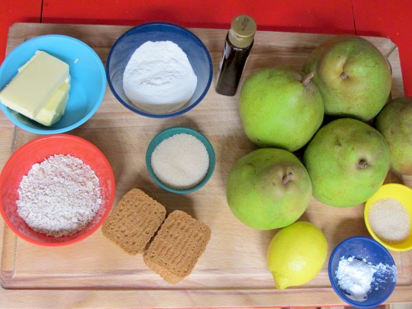 Receta de cumble con peras y galletas. Ingredientes