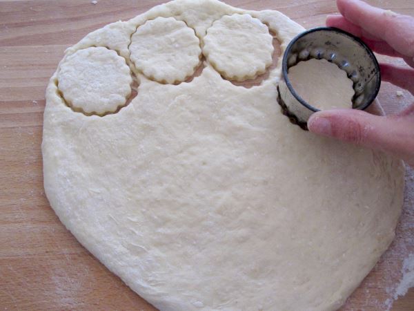 Receta infantil de rosquillas de chocolate al horno paso 11