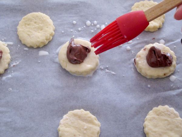 Receta infantil de rosquillas de chocolate al horno paso 13