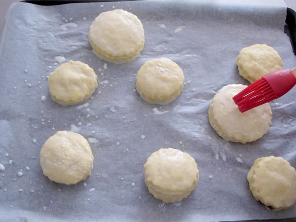 Receta infantil de rosquillas de chocolate al horno paso 16