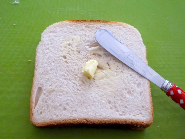  Receta infantil de sandwich de jamón y queso con mostaza paso 5