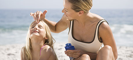 Proteger la piel de los niños en verano con homeopatía